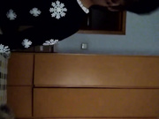 装逼大学生网友和女友视频晒亲热气死咱们这些单身