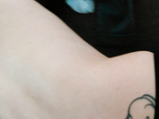 寂寞騷浪紋身妹子太饑渴校門口車上和男友玩車震 跪舔雞巴後入嘗試各種體位幹得直叫求饒 國語對白 1080P高清無水印 (2)