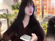 粘人小妖精 让男友无从招架 只能起来干