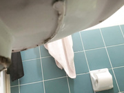 偷拍朋友姊姊洗澡穿衣服