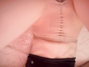 天天去离婚小少妇家撕开她的肉丝袜狠狠的操的她娇喘 肉丝脚味道很酸 越闻越想操她