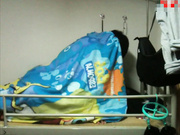 某高校清純漂亮學妹與男友宿舍瘋狂愛愛 主動張開雙腿配合抽插幹得嗷嗷直叫 國語對白～1080P高清