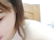 吐血推荐极品美乳粉穴女主播有点小白居然连毒龙咋玩都不知道看来得去东莞学习一下