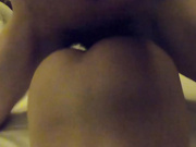 酒店套房約戰極品172CM長腿健身房私人教練 主動跪舔雞巴騎乘後入幹得高潮不斷 露臉高清