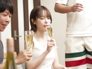 [IPZZ-474] 合租房的同居女孩 毫不害羞地穿着暴露 还露出菊花诱惑我 那个露骨的姿势 屁屁全都看光光啦 桃乃木香奈【破解】 - 1of5