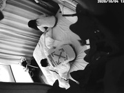 主題酒店情趣房拍攝到的大學生情侶開房愛愛 邊操邊探討性方面的事兒 露臉高清