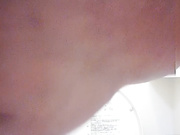 最新流出作品-美女如雲高級餐廳公共衛生間拍攝到的各種風格氣質美女如廁 惹火T褲看得讓人欲火焚身 原版高清