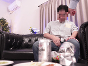 [GINAV-011] デリヘルの聖地、沼津で話題騒然 爆乳熟女フーゾク4P中出し乱交 最強肉弾ダイナマイトボディW熟女と裏オプでヤリタイ放題激ヤバ！！ - 1of5