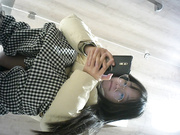 最新流出國內廁拍大神潛入某商場公共女廁全景偷拍各式美女少婦如廁噓噓 貌似有個眼鏡妹子邊看手機邊尿 1080P高清原版