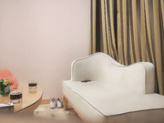 大叔酒店2500约炮足浴店刚刚下班的小姐姐先打一炮叫个外卖吃完再打一炮