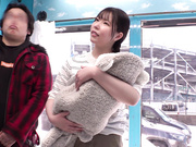 [SDMM-204] たった1枚のミラーを挟んで味わう究極の背徳感 優しい子持ちのママにこっそりデカチンを見せつけて - 4of5