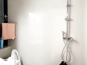 黑丝高跟OL制服风骚人妻的诱惑，在狼友的调教下脱光光了发骚，淫声荡语揉奶玩逼道具抽插，表情好骚真刺激