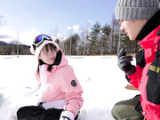 [SONE-801] 滑雪场上的发春少女 村上悠华  【破解】 - 1of5