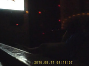 Q仔哥带你体验梦幻会所的胸推丝袜脚撸小姐不小心把鸡巴划破