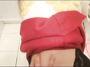 卫生间偷干朋友性感漂亮女友,担心被听见让轻点干,操爽后高喊：我要,快给我,还要,干死我了,不许拍我,鸡巴快拿掉!高清