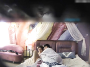 喷血推荐-酒店偷拍高颜值长腿短裤女神美女被情人狠狠爆操2次,高潮时呻吟大叫：大鸡巴好厉害,射里面,受不了了!