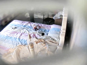 精品小旅馆偷拍不错的情妇操逼前先给相好的按摩一下搞完还吃上一顿