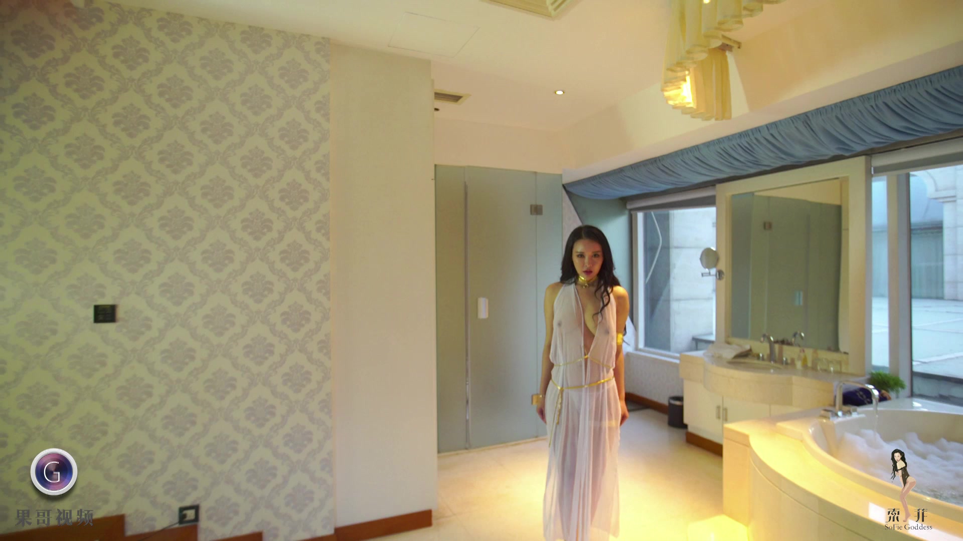 【果哥出品】极品爆乳长腿女神索菲Sofia“最终珍藏版”浴缸里的大奶牛 丰乳肥臀喷血 高清1080P原版无水印