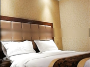 有钱大老板重金约啪高挑豪乳肥臀气质外围女经验丰富各种啪啪呻吟声简直太刺激了操的说好爽受不了了对白清晰