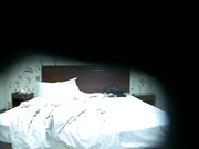 小旅馆偷拍皮裤丰满欲姐和秒射纹身哥啪啪没有得到满足自己手淫还用手机自拍难道要发朋友圈