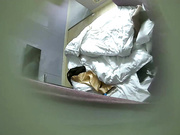 特色酒店钟点房偷拍嫩白美少妇和情人开房啪啪挺能干的搞了2个小时