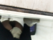 盗拍网站流出国内牛人潜入地铁尾随漂美女嘘嘘