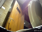 最新流出国内某高级快餐厅位置刁钻TP女员工和女顾客方便第一个妹子阴户很诱人擦完阴部的纸还闻一闻有没异味