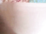 国语对白精彩有趣出租屋场面关系有点混乱的淫荡现场一个年轻小伙一个保安大爷一个老太太互搞生殖器[