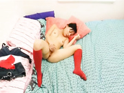 水滴摄像头监控美骚妇在家自慰口水当润滑剂