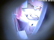 社会小情侣一进开好的房间 就急不可耐的抱在一起 打了好几炮