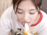 国产AV巨作兄妹蕉谈 近亲之间的荒唐性爱