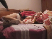 在家真实迷玩黑丝美少妇 短裤脱了又穿回去 貌似经过激烈思想斗争 拍摄和手法都很生蔬