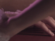 王李丹妮的水床巨乳按摩服务