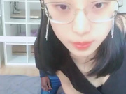 推特网红刘玥携闺蜜小鱼在某直播平台给黑人猛男吹箫啪啪无套内射闺蜜样子真淫骚干完还thanks