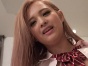 [BLK-335] 我想攒钱住在涩谷…超敏感乡下长大的辣妹被偷拍AV发售 - 2of5