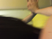 漂亮大奶小女友在卫生间趴在镜前被后人猛操