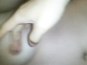 终于和极品白虎表妹突破性爱屏障 无套玩操白虎嫩穴 主动女上骑乘入穴