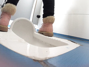 【全網推薦】國內某高中男生偷拍全班女生如廁+露臉,一不爽就將全班女性上上下下都拍了個遍,這位神一樣的人物，值得收藏-吳紫萱