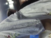 前女友为了满足我偷窥的欲望游泳池更衣室偷拍闺蜜露脸全裸的瞬间