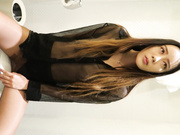 极品身材制服美模丝袜里藏跳弹 揉奶摸逼02