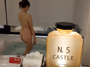 獨家推薦 社會紋身男星級酒店約啪高顏值性感翹臀白虎美女 各種姿勢嘗試幹得直叫受不了 雞巴太大了 720P高清原版