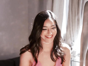 彈之王出品 光頭攝影助理經不起誘惑跟女模大戰300回合 口交 顏射 深喉 黑長直