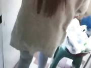 『禁忌の恋』真实直播〖爆操嫂子』跟白嫩嫂子做爱 口交啪啪中竟然跟自己老公打电话 无套抽插内射 推荐