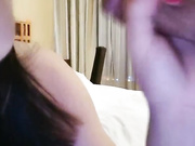 骚气大奶妹和炮友双人深喉口交拨开内裤后入